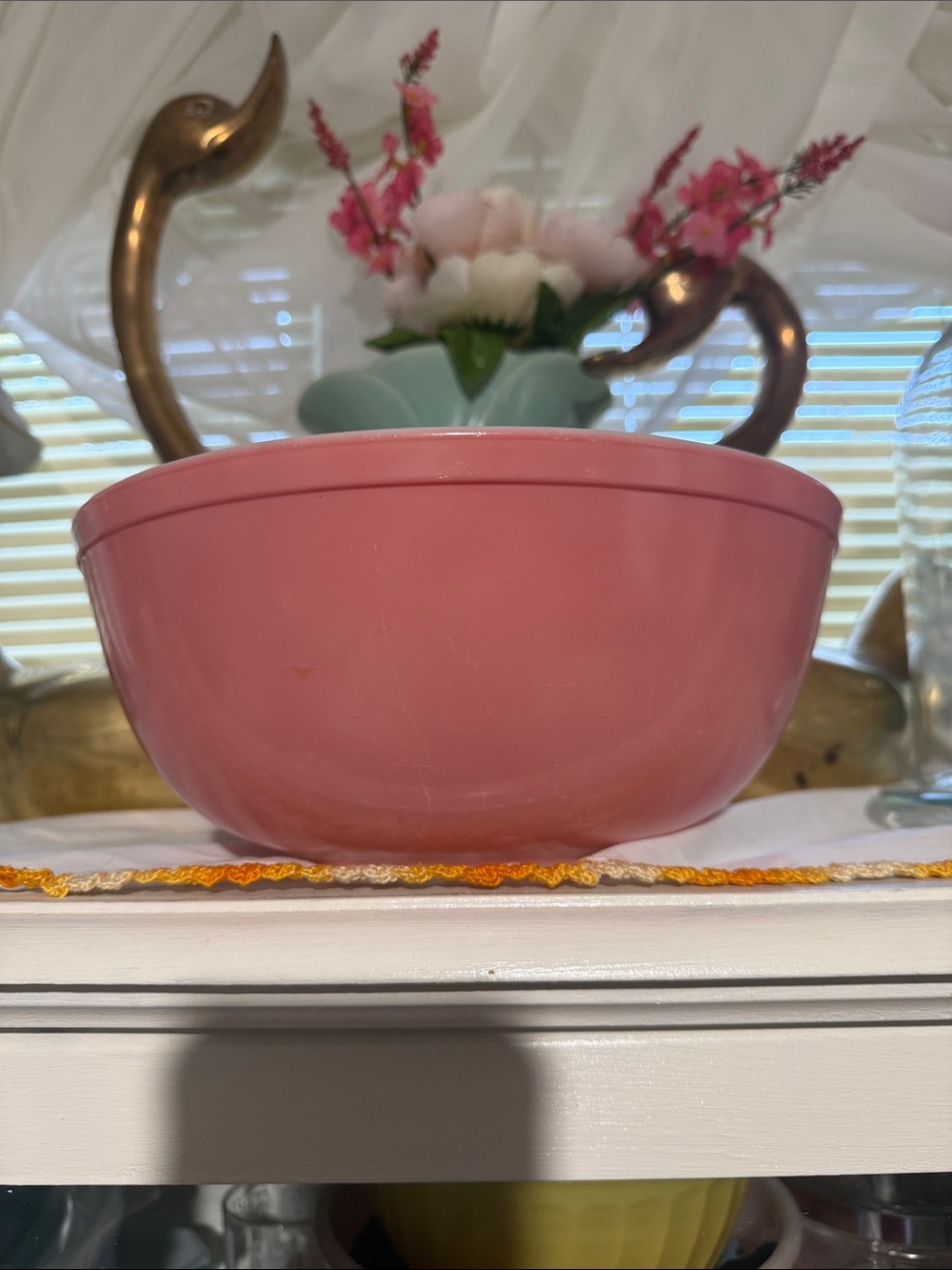 Vintage PYREX bubblegum Pink 404 mixing bowl